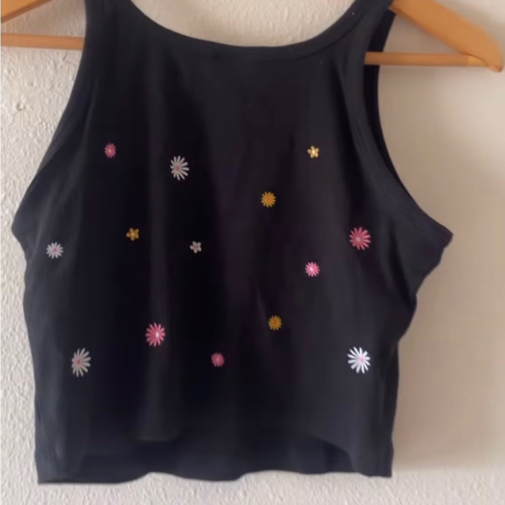 PINK Victoria's Secret Black Sleeveless Embellished Crop Top - Picture 5 of 6